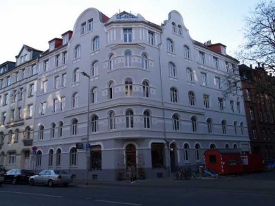 TOP sanierte Einzimmer-Altbau-Wohnung mit Parkett und großer Wohnküche in Linden
