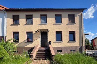 Top-Angebot ! Bezugsfreies Einfamilien-Endhaus mit schönem Garten