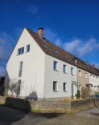 voll möblierte 2-Zimmer-Dachgeschoßwohnung in ruhiger Wohnlage