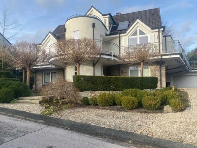 Stil. Raum. Charakter. Stadtvilla mit 2 Apartments in Neuenrader Toplage