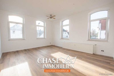 ERSTBEZUG - Helle, sanierte 2,5-Zimmer-Altbauwohnung in zentraler Wohnlage in Afferde / Hameln!