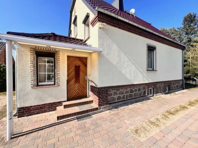 Einfamilienhaus mit großem Garten vor den Toren Berlins
