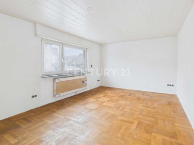 Großes Haus mit Potential