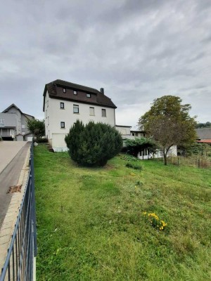 Älteres Mehrfamilienhaus in Neudenau, als Mehrgenerationshaus geeignet