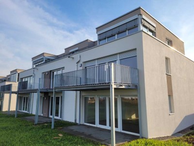 Helle 2 Zimmer Wohnung mit Balkon