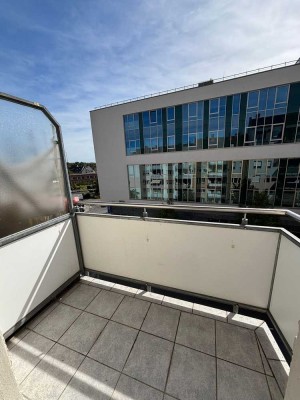 Komfortable Wohnung mit Doppelbalkon in Nürnbergs St.Jobst (9)