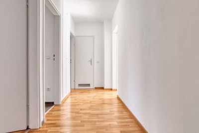 Renovierte 3-Zimmerwohnung – mit modernisiertem Bad, begehbarer Dusche & Einbauküche