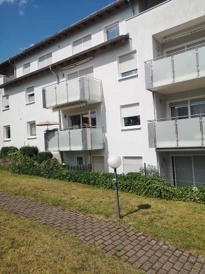 Schöne und neuwertige 2-Zimmer-Wohnung mit geh. Innenausstattung mit Balkon in Hessisch Lichtenau