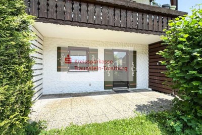 Erdgeschosswohnung im Chiemgau mit Südterrasse und Bergblick