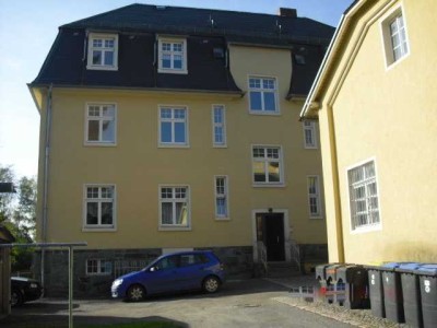 *** helle 2-Raum Dachgeschosswohnung im Herzen von Erdmannsdorf***