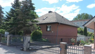 Solides Einfamilienhaus in Wolmirstedt mit Entwicklungs-Potential