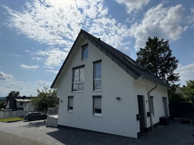 Moderne 75m² Wohnung mit Terrasse, Gartennutzung und einen großen Keller in Siegburg Kaldauen