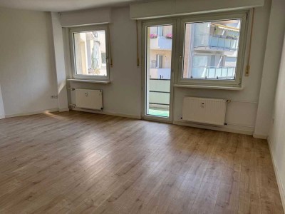 Zentrale Lage! Wohnung mit Balkon in Essen-Bergeborbeck!