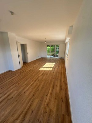 (Einzug ab Sofort) Neuwertige 3,5 Zimmer Terrassen Wohnung in Heilbronn Nähe Wartberg