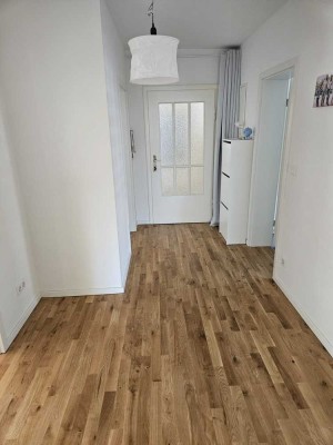 Ausgesprochen schöne, sehr hochwertig renovierte 4-Zi.-Wohnung in ruhiger Innenstadtlage Bruchsals