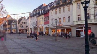 Geschmackvolle, gepflegte 2-Raum-Wohnung mit Balkon und EBK in Ratingen