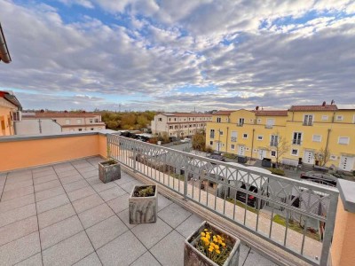 Familienfreundliches Reihenhaus mit 7 Zimmern, Au-pair-Zimmer & Skylineblick in Frankfurt