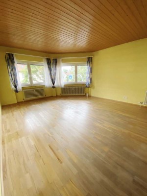 Großzügige 4-Zimmerwohnung mit Balkon