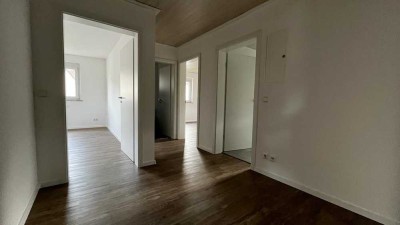 Schöne und modernisierte 3-Zimmer-Dachgeschosswohnung in Albstadt