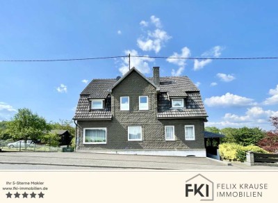 **RESERVIERT** Ein-/Zweifamilienhaus mit großem Grundstück und Doppelgarage in Kirchen/Wingendorf**