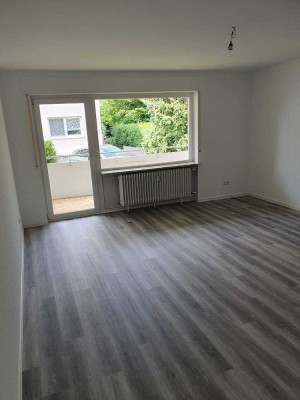 Schöne 3-Zimmer-Wohnung mit Balkon und Stellplatz in Karben. Erstbezug nach Renovierung.