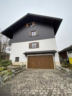 Wohnung mit Balkon und Garten in Uffing