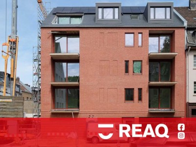 4-Zimmer-Neubauwohnung auf zwei Etagen mit großem Garten!