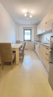 Freundliche und gepflegte 2-Zimmer-Wohnung mit Balkon und EBK in Mühldorf am Inn