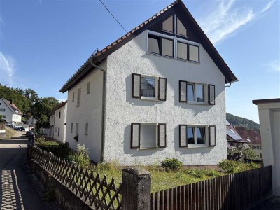 Moderne 3 Zimmer Dachgeschosswohnung für Kapitalanleger oder Eigennutzer