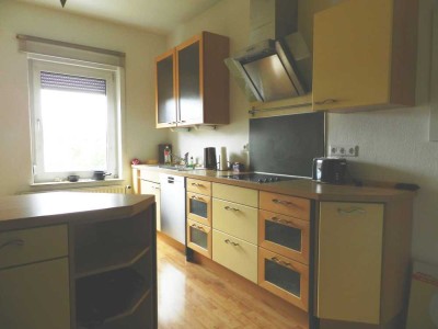 SCHICKE 2-ZIMMER-WOHNUNG MIT GROSSEM TAGESLICHTBAD UND WOHNKÜCHE - NÄHE CITY!!!