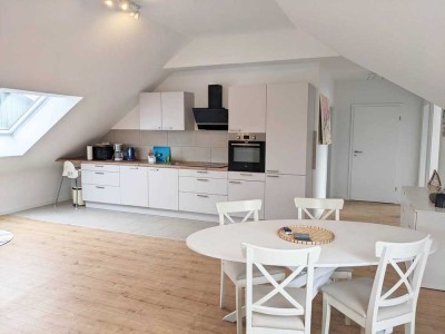 Moderne Dachgeschosswohnung mit großer Terrasse