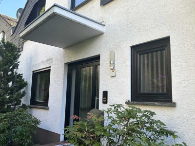 Gelegenheit! Sehr gepflegtes 9m Reihenmittelhaus mit schön angelegtem und pflegeleichtem Garten