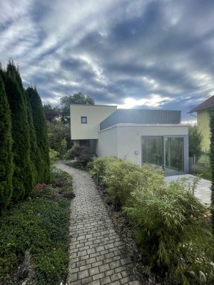 Schönes 4-Zimmer-Einfamilienhaus mit EBK in Inning am Ammersee