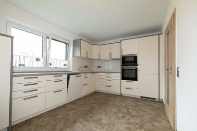 Modern ausgestattete 5-Zimmer-Wohnung mit herrlicher Aussicht in naturnaher Umgebung