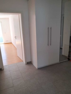 2-Zimmer Wohnung mit Balkon und EBK in zentraler Lage vonVaterstetten