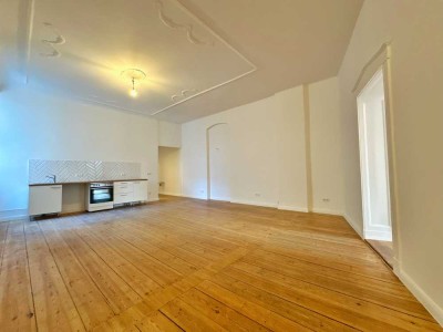 Eleganz trifft Altbaucharme - Stilvolle 3-Zimmerwohnung plus großzügige Wohnküche in Prenzlauer Berg