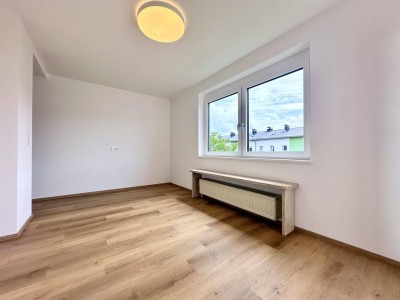 Renovierte 2-Zimmer-Wohnung mit Balkon, Garage und Top-Ausstattung in ruhiger Lage von Steyr