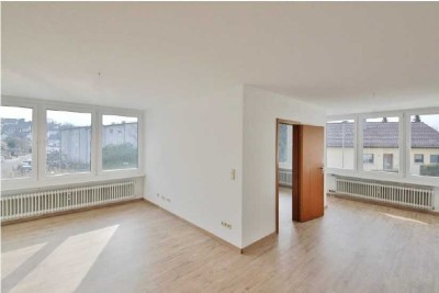 Geschmackvolle, neuwertige 2-Raum-Wohnung in Eningen unter Achalm