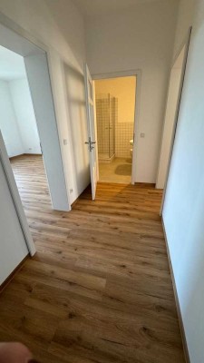 moderne 2 Zimmer Wohnung mit Balkon im Hochparterre