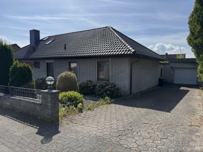 Winkelbungalow mit Außenpool