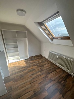 Vollständig renovierte 1,5-Raum-Wohnung mit Einbauküche in Blaubeuren