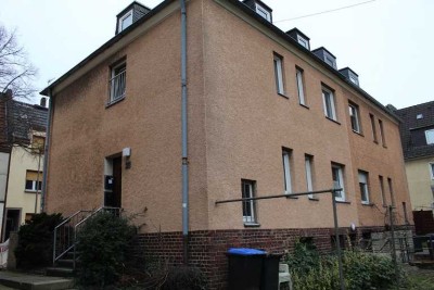 Hier wartet eine renovierte Wohnung auf Sie!