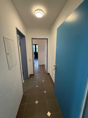 2,5-Zi. Wohnung im 2.Stock sehr hell und gemütlich, 55m²  WG möglich