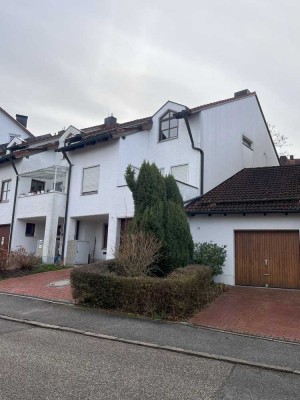 Ansprechendes Reihenmittelhaus in zentraler Lage