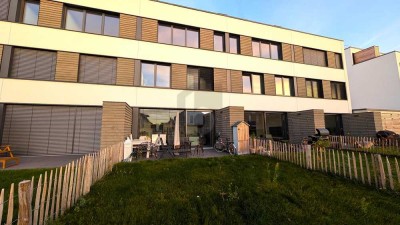 TRAUMHAFT WOHNEN MIT EIGENEM GARTEN & TERRASSE