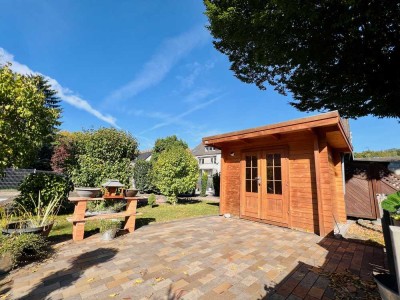 Koffer packen und einziehen - Modernisierte Maisonettewohnung mit Garten und Garage