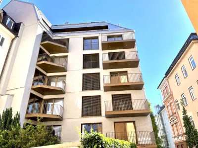 IDYLLISCHE INNENHOFTERRASSE  - MEIN GLOCKENBACH - MEIN ZUHAUSE