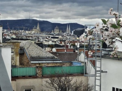 Herrlicher Blick! DACHGESCHOSSMAISONETTE!