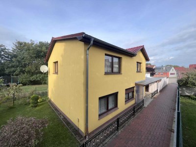 Einfamilienhaus mit Nebengelass, Garten und Stellplätzen im Stadtkern von Usedom