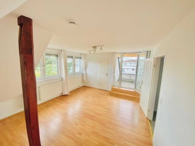 3 ZKB + Sonnenbalkon in City-Ost Villenlage